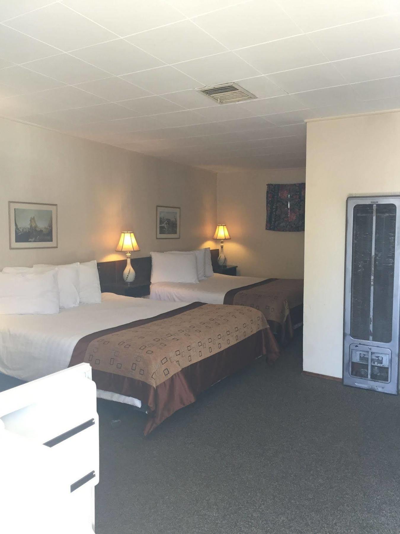 Robbie'S Motel Cache Creek Exterior photo